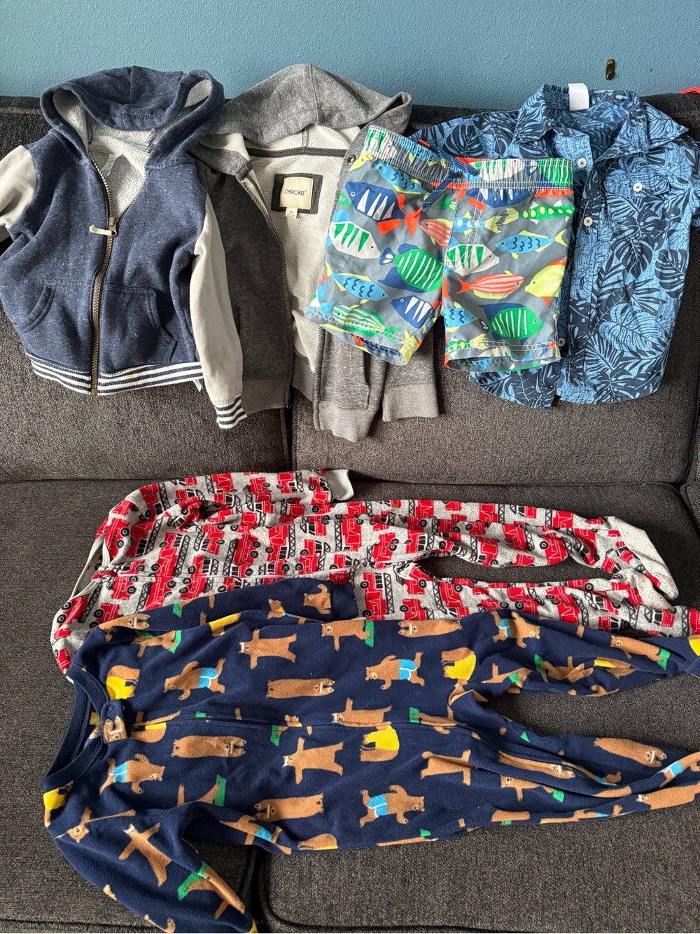 Boys 6 piece clothing set: 2T hoodies, swim trunks shorts, shirt & 3T pajamas